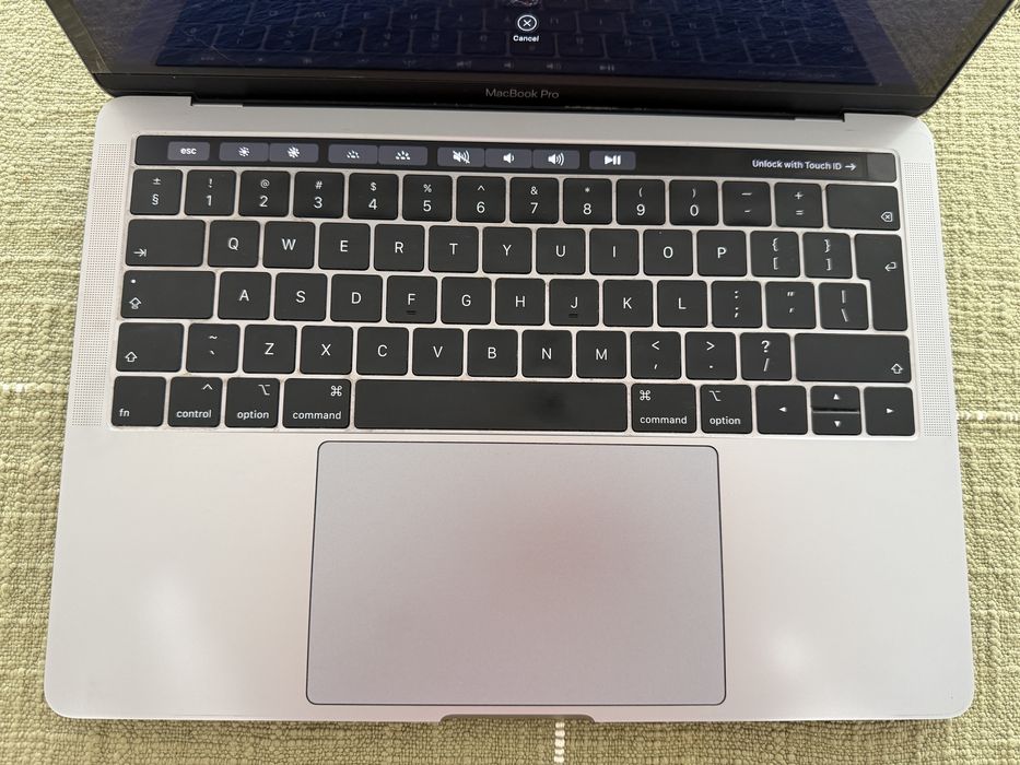 Vând Macbook Pro 13 inch