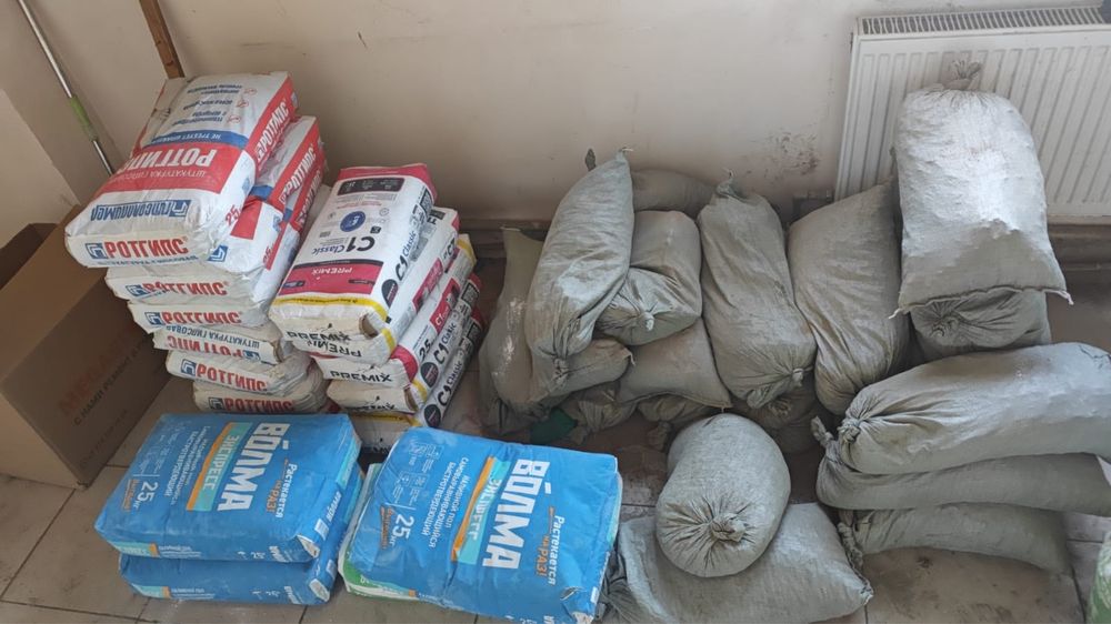 Песок,щебень,гипс,клей