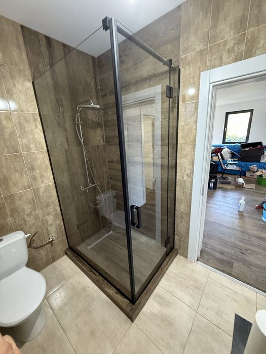 Cabine de dus, balustrada sticla