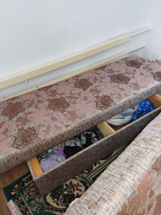 Тахта диван! Срочно!