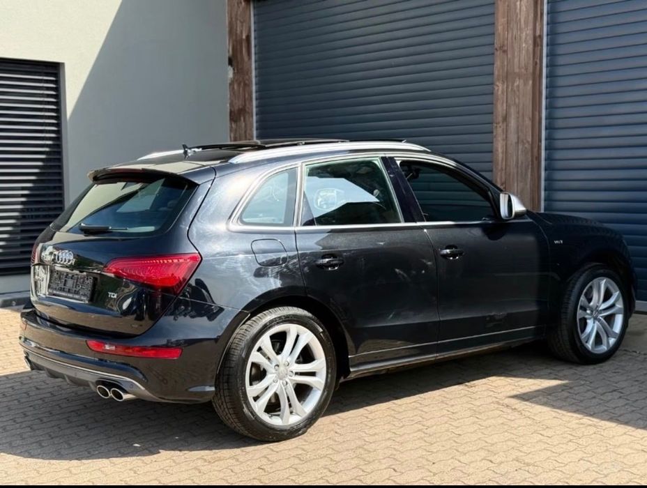 Audi SQ5 ,313кс.