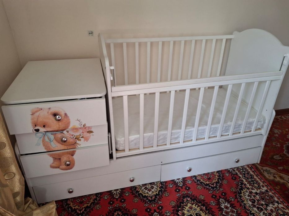 Кроватка детская и коляска