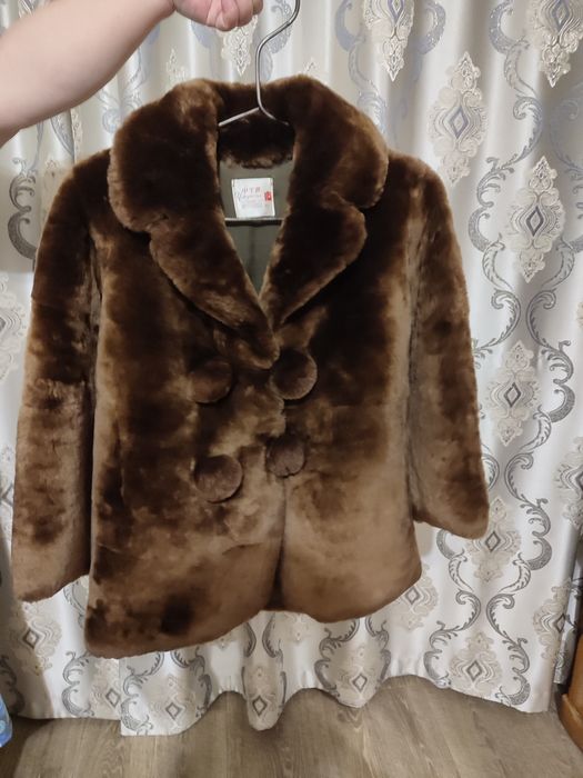 Шуба натуральная из цигейки