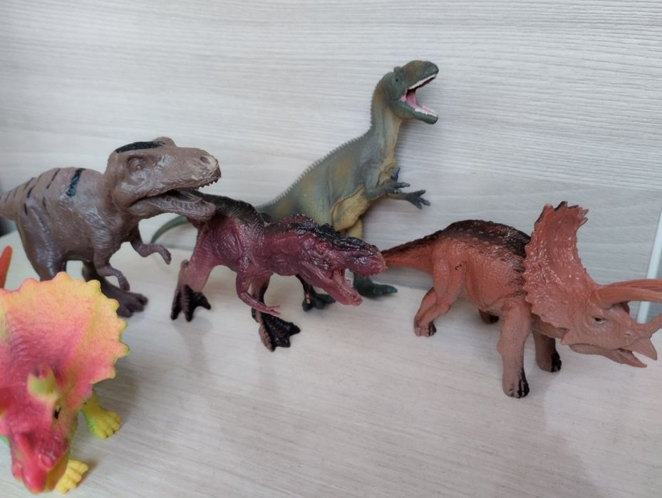 Игрушки Динозавры
