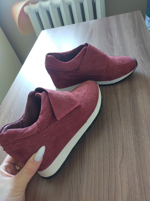 Ботинки натуральные 9000 тенге