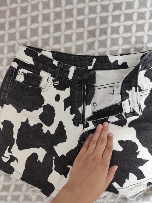 Pantaloni scurți din bumbac NOI