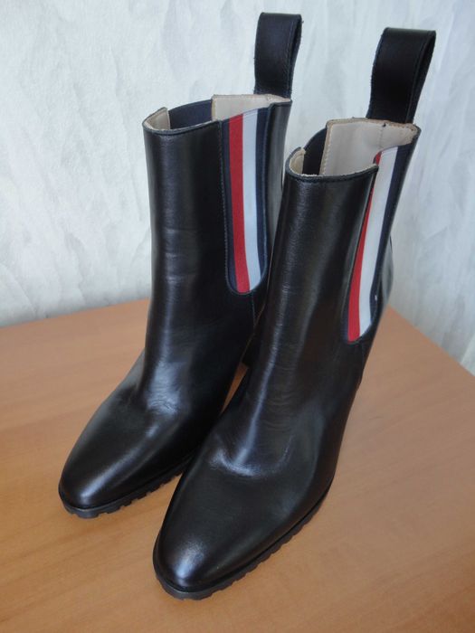 N38 Tommy Hilfiger/дамски боти