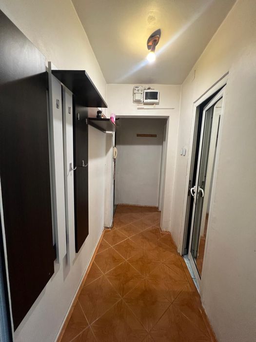 Apartament cu 3 camere , Craiovita Noua- zona George Enescu