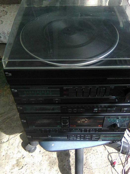 turn sistem audio linie schneider cu boxe