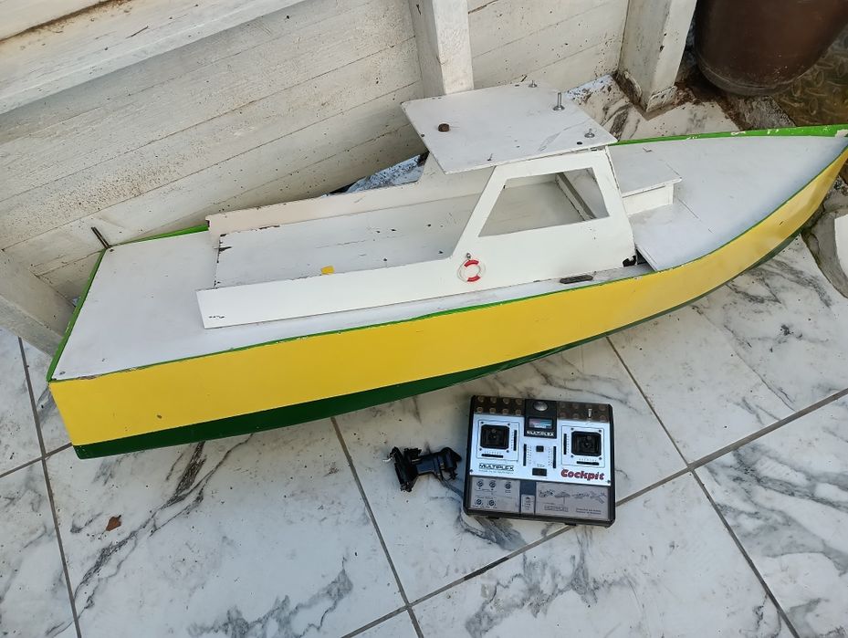 Радиоуправляем голям дървен кораб - 95 лв