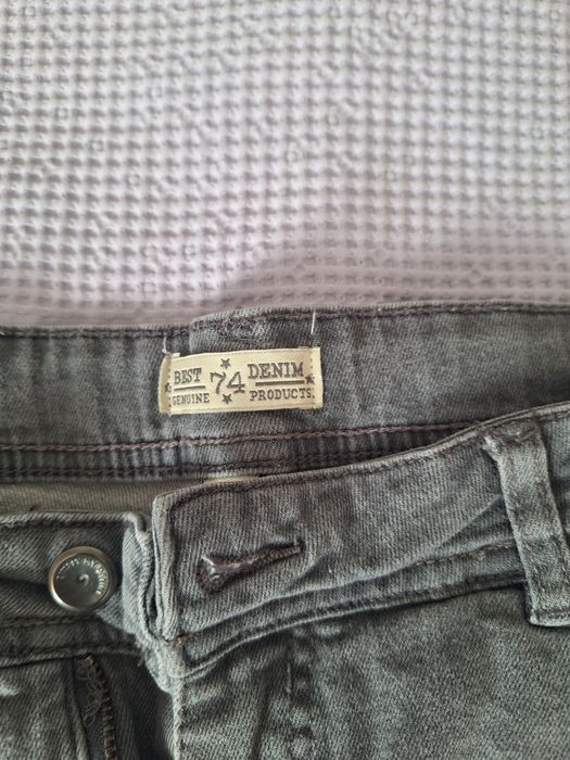 Blugi gri 164 ..sau 14 15 ani elastici.