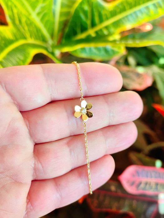 Мини гривна Van Cleef & Arpels Frivole, златна гривна на Ван Клееф