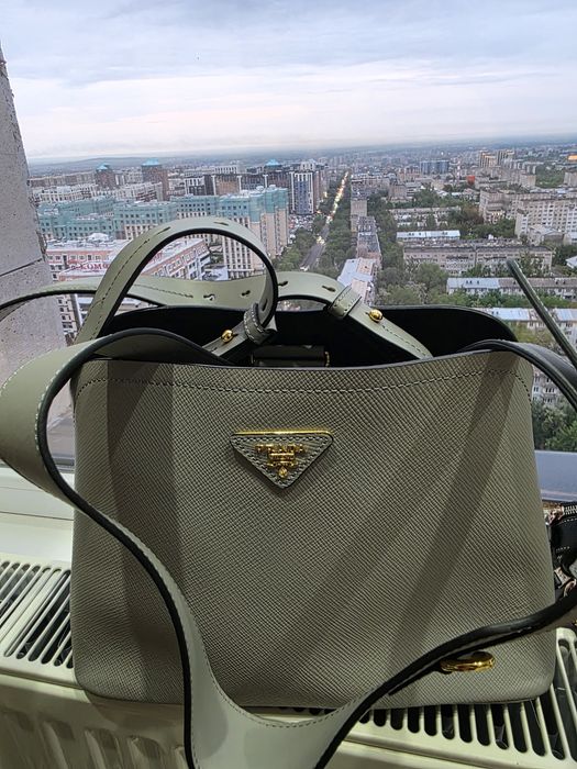 Продам брендовые сумочки PRADA, MICHAEL KORS