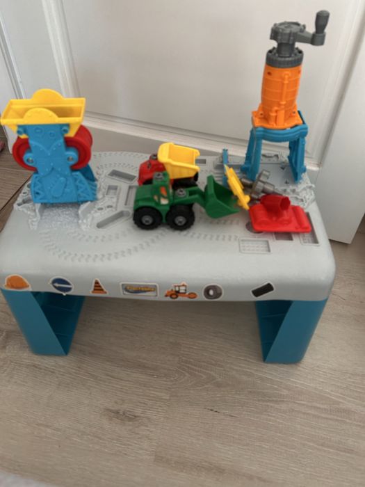 Banc de lucru cu plastelina