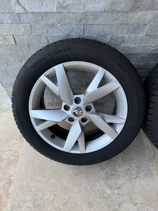 Jante Roti de iarna pe 17”, 205 55 17,jante aliaj Skoda originale