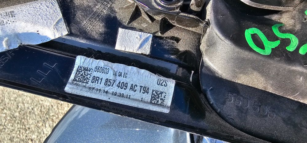 Oglinda stanga AUDI Q5 Facelift 2013 2014 / 2015 2016