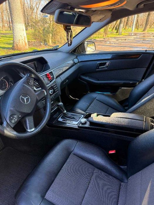 Mercedes e 220 cdi an 2010 automat ,Inmatriculat.Merita vazut !