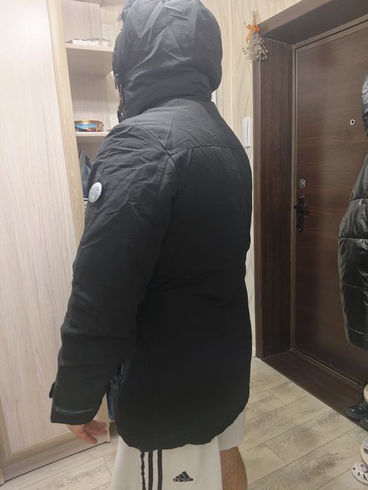 Продам куртку зимнию