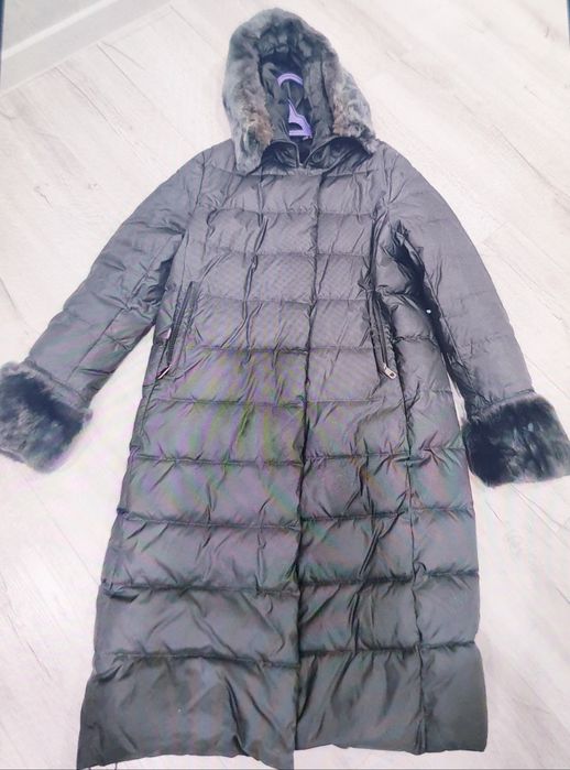 Продам женский пуховик