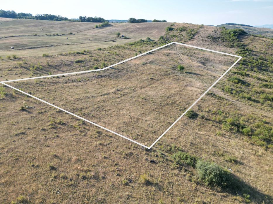 Teren 11.600 mp lângă Gherla – panoramă superbă, apă și curent în apropiere, LEA 20 kV și post trafo