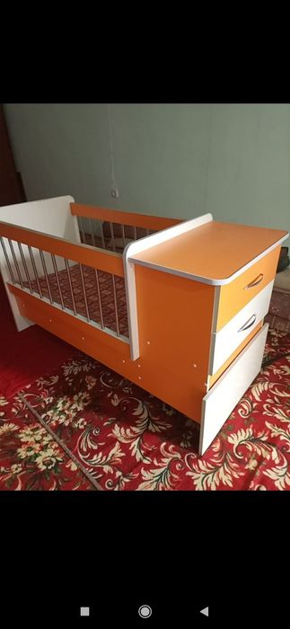 Детская кроватка