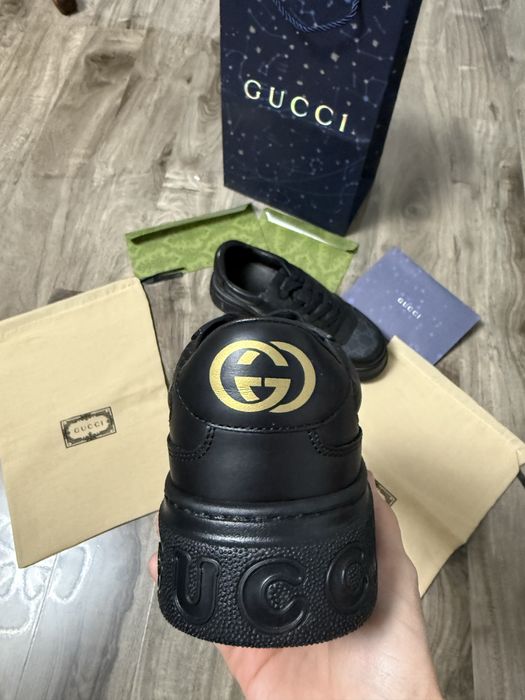 Adidasi gucci noi