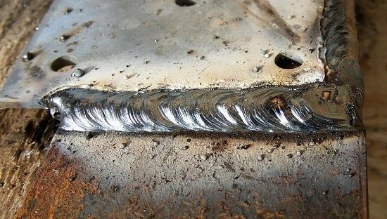 Сварочные работы в боксе