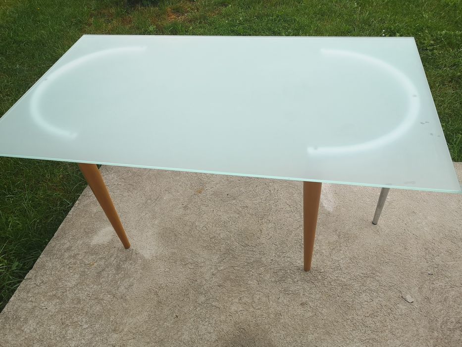 Masa sticla adusa Italia