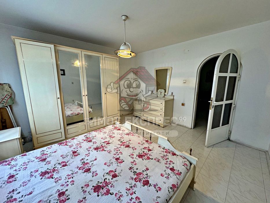 Продава се Етаж от къща в Асеновград - 178 кв.м за 675 €/кв.м - Снимка #16