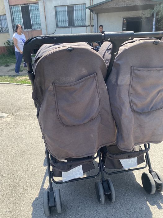 Коляска для двойни