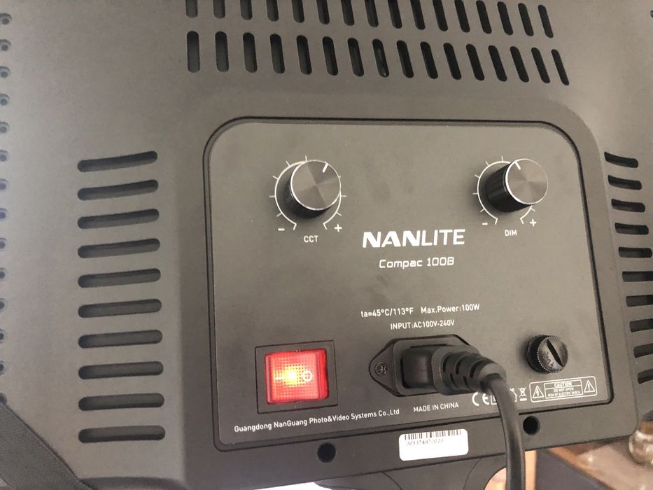 Комплект Статив, Осветление NanLite Compac 100B и Grid