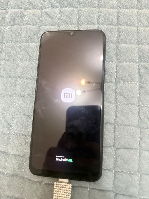 Продается телефон Redmi 9