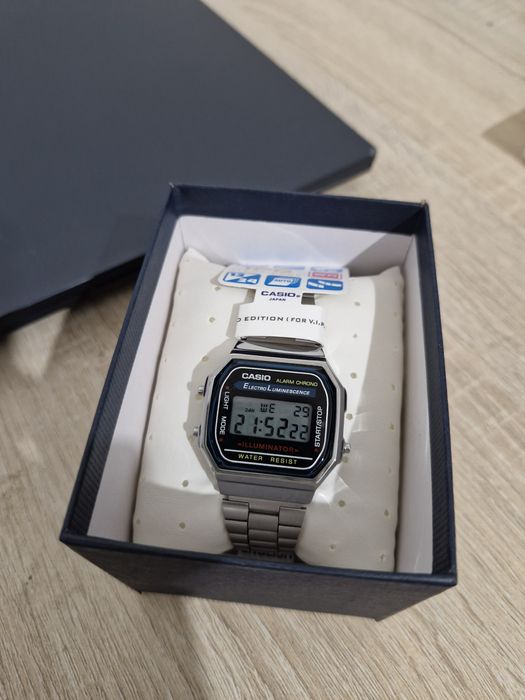 Оригинальные часы CASIO A168WA-1WSDF