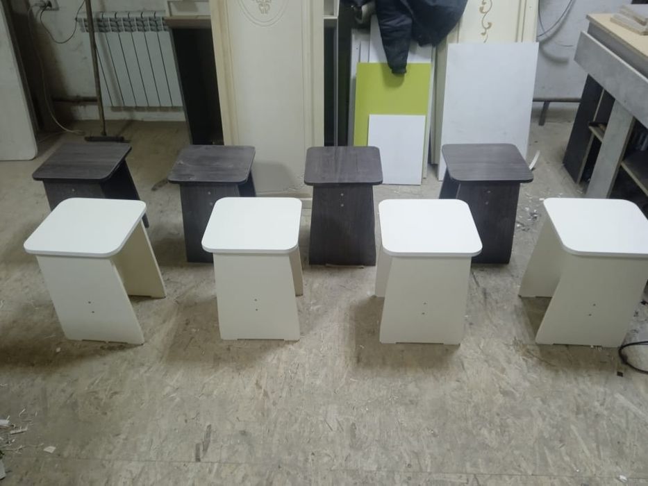 Продам новые стулья
