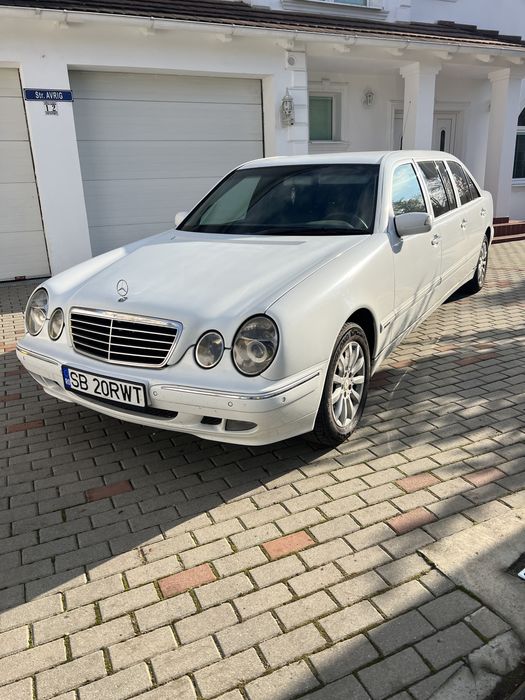 MERCEDES-BENZ E-Class 2001