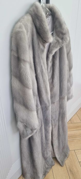 Шуба б/у в хорошем состоянии