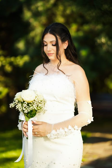 Rochie alba cu perle