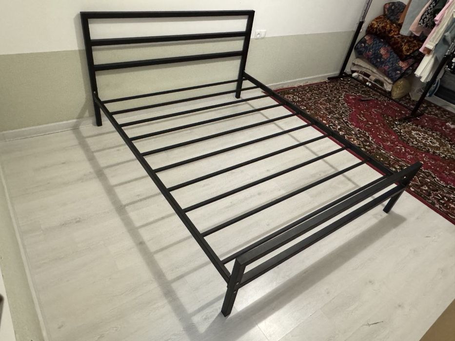 Loft stilda krovatlar