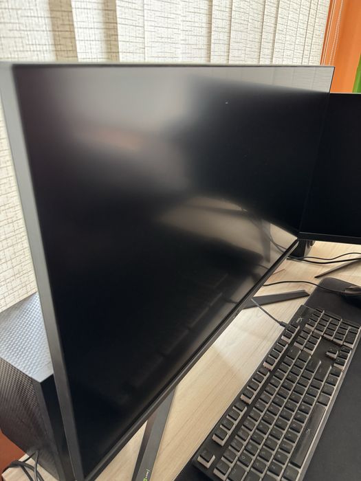 Монитор Asus Rog Strix XG32UQ 32 инча