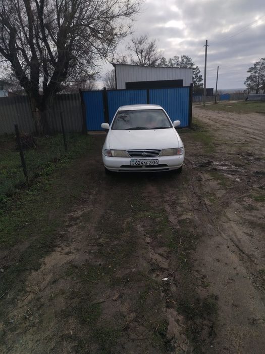 Продам Ниссан сани