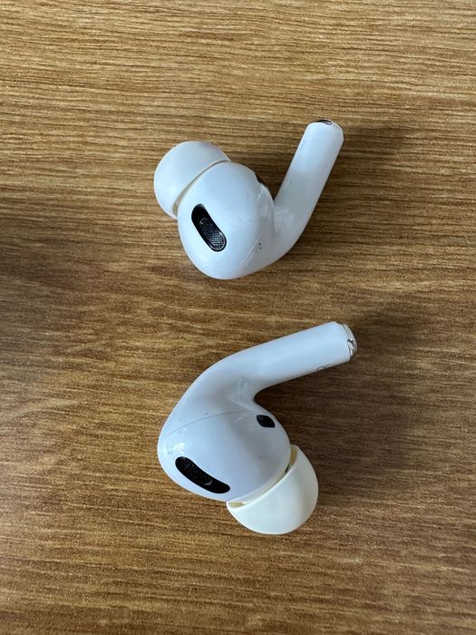 Безжични слушалки Apple AirPods Pro 1, Оригинални, Много запазени