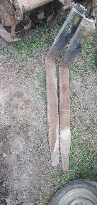 Вилици и стрела за мотокар