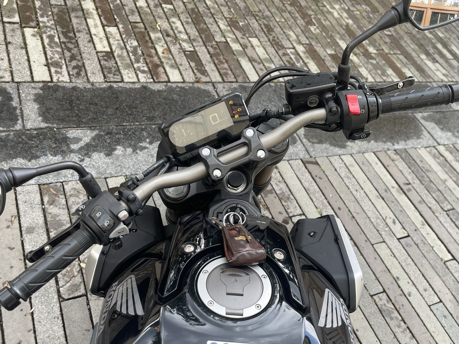 Vand Honda CB650R limitat A2