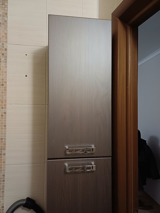 Пенал шкаф в ванную