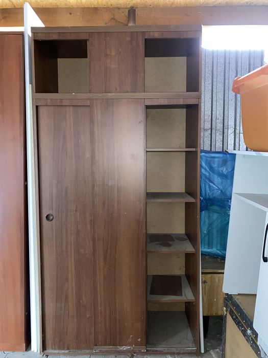 Шкаф для прихожей,гостинной.