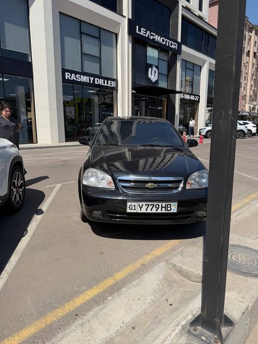 Срочно Lacetti 1.8 qora full