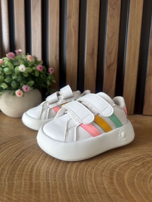 Детски обувки Adidas Grand Court 2.0
