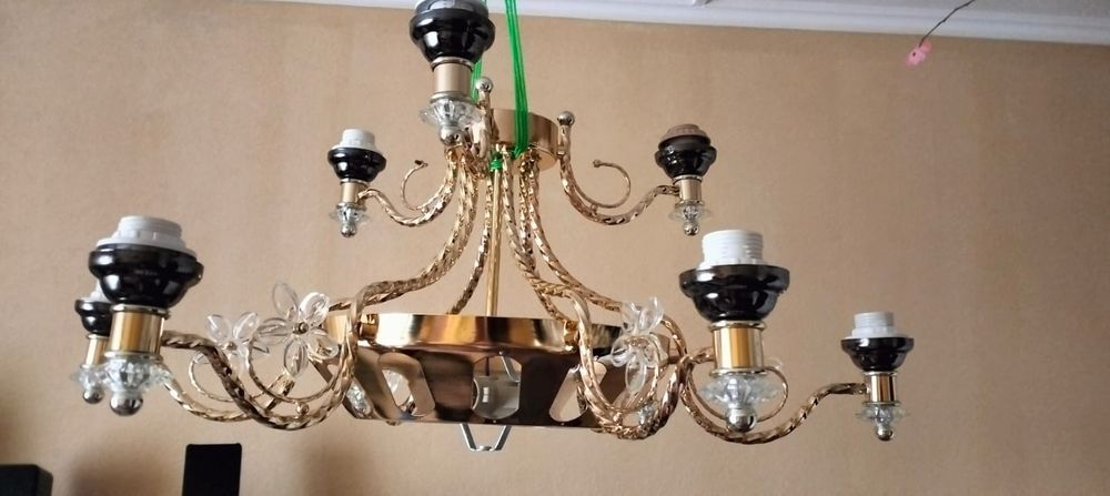 Люстра. 3 яруса.
Высота до 70 см.
Без сколов и де