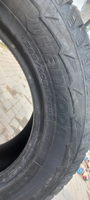Продам шины зимние шипованные