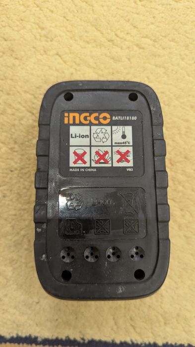 Зарядное устройство и аккумуляторы INGCO